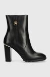 Шкіряні черевики Tommy Hilfiger FEMININE TH HARDWARE BOOTIE жіночі колір чорний каблук блок FW0FW07540 Шкіряні черевики Tommy Hilfiger FEMININE TH HARDWARE BOOTIE жіночі колір чорний каблук блок FW0FW07540