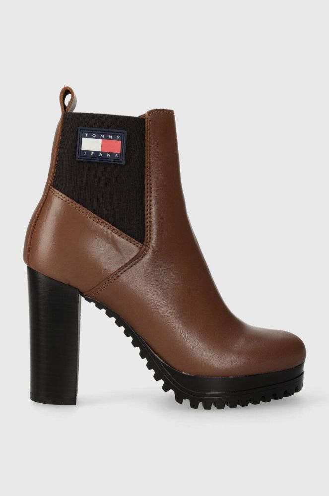 Шкіряні черевики Tommy Jeans TJW NEW ESS HIGH HEEL BOOT жіночі колір коричневий на плоскому ходу EN0EN02439