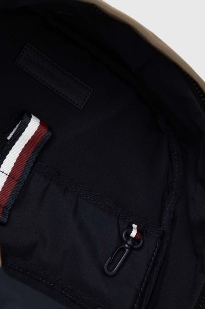 Рюкзак Tommy Hilfiger чоловічий колір зелений великий з принтом (3546998) фото 5