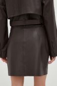 Шкіряна спідниця Gestuz колір коричневий mini пряма