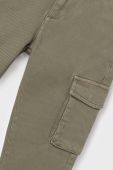 Дитячі штани Mayoral cargo slim колір зелений однотонні