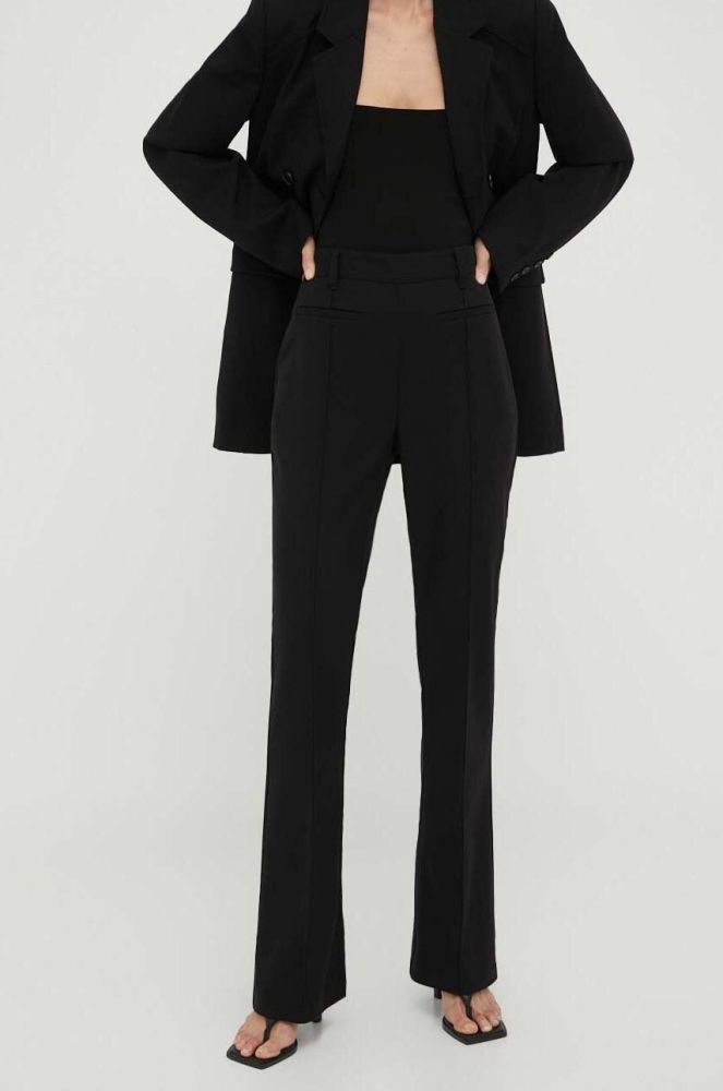 Штани Gestuz Caisa жіночі колір чорний кльош висока посадка