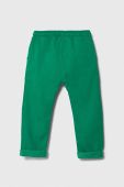 Дитячі спортивні штани United Colors of Benetton колір зелений однотонні (3602866)