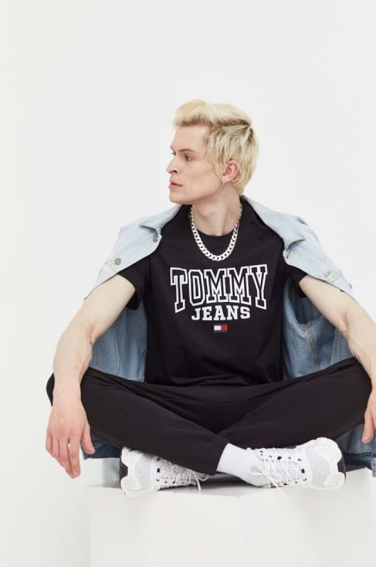Бавовняні штани Tommy Jeans колір чорний однотонні фото 2
