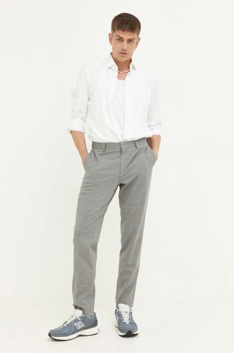 Штани з домішкою вовни HUGO колір сірий облягаюче