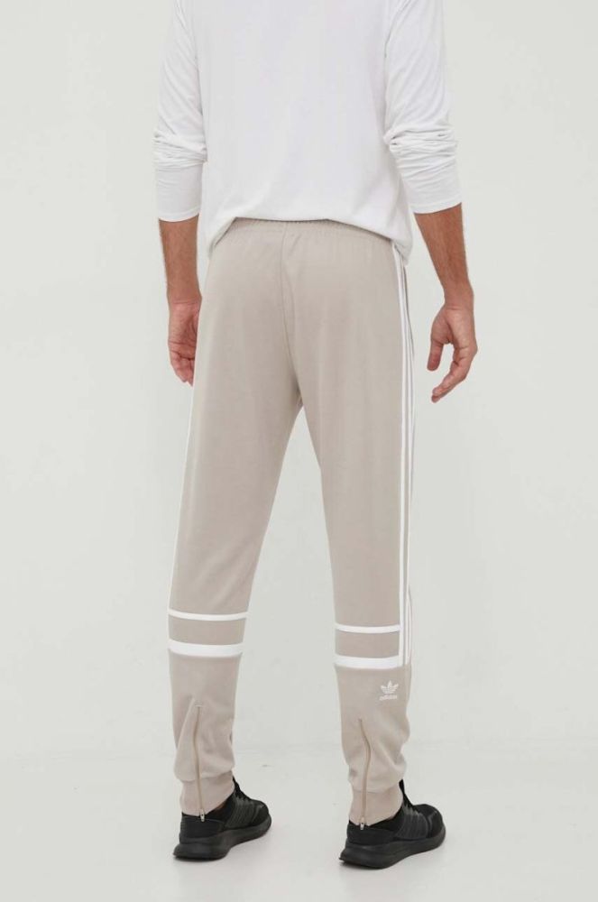 Спортивні штани adidas Originals колір бежевий з аплікацією (3395083) фото 3
