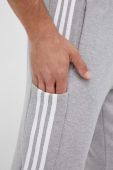 Бавовняні спортивні штани adidas колір сірий меланж (3335672)