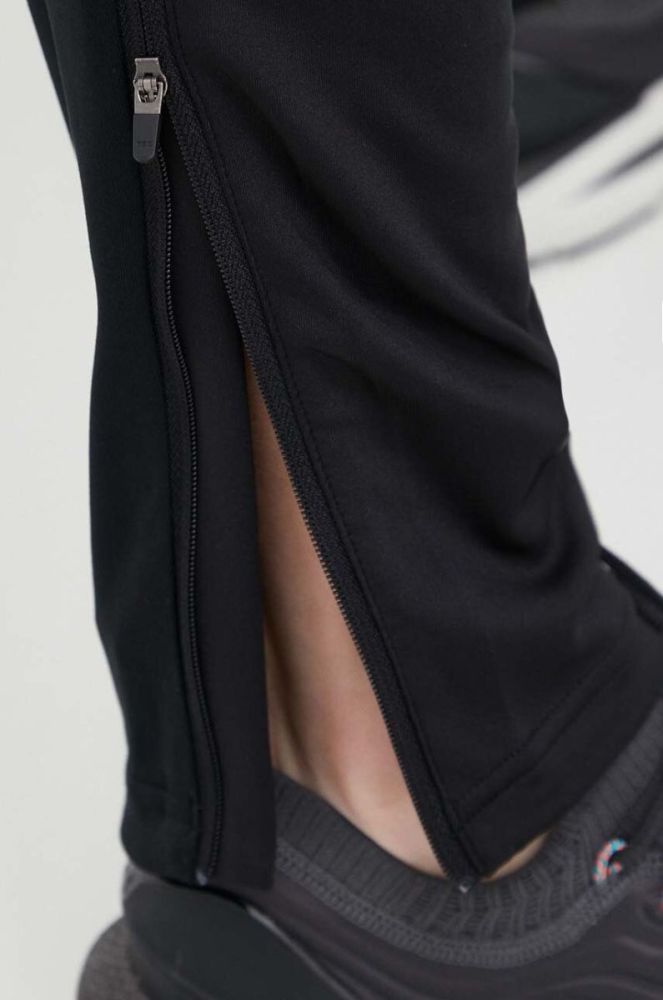 Штани для бігу adidas Performance Own the Run колір чорний з принтом фото 4