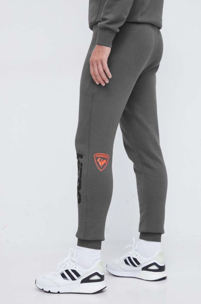 Бавовняні спортивні штани Rossignol HERO колір сірий з принтом фото 3