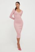 Сукня Guess колір рожевий midi облягаюча (3333033)
