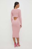 Сукня Guess колір рожевий midi облягаюча (3333033)