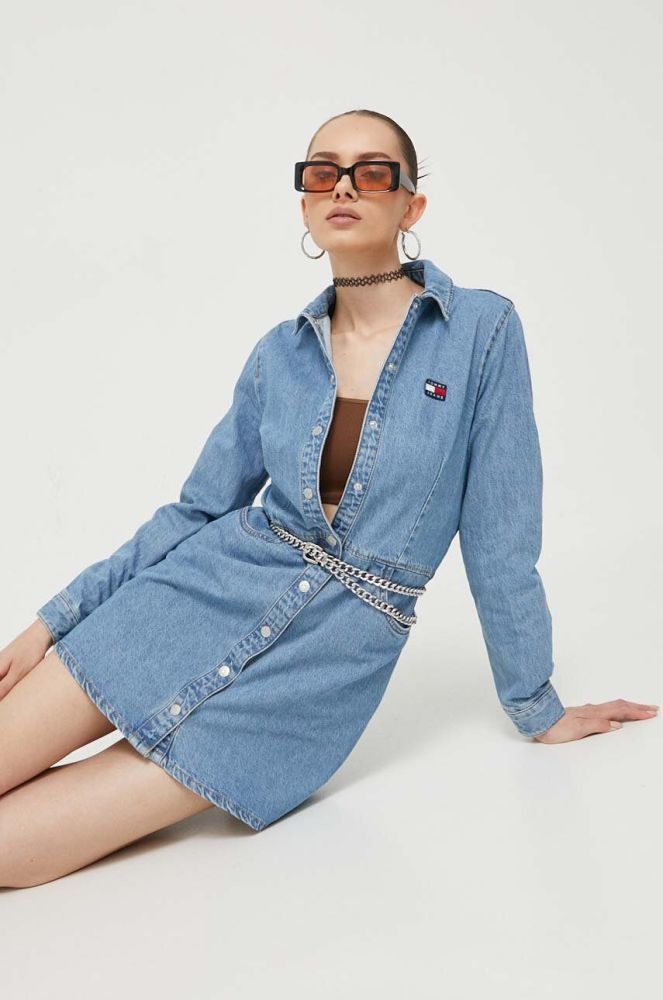 Джинсова сукня Tommy Jeans mini пряма колір блакитний (3366583)