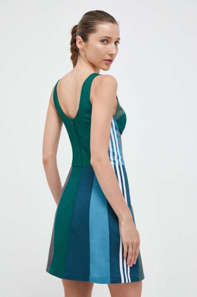 Сукня adidas Originals Ksenia Schnaider колір зелений mini облягаюча фото 3