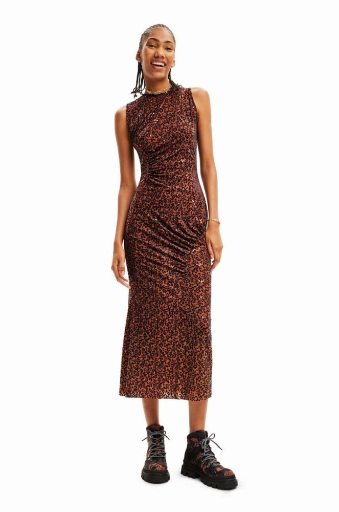 Сукня Desigual колір коричневий maxi облягаюча