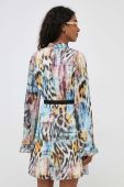 Сукня Guess mini пряма колір барвистий (3575834)