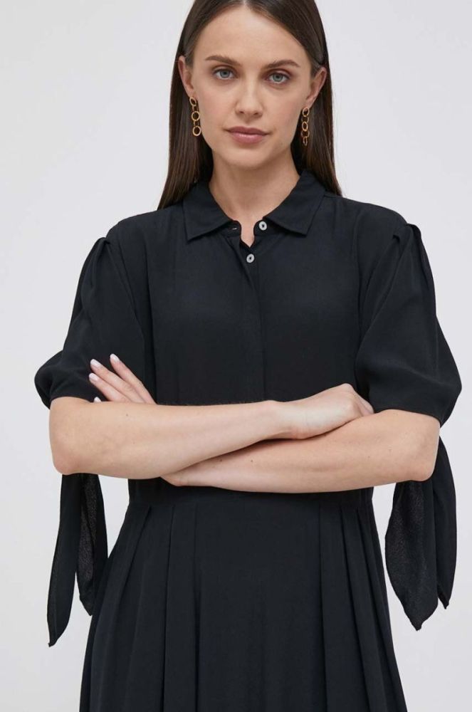 Сукня United Colors of Benetton колір чорний maxi розкльошена фото 4