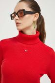 Светр Tommy Jeans жіночий колір червоний легкий гольф (3432134)