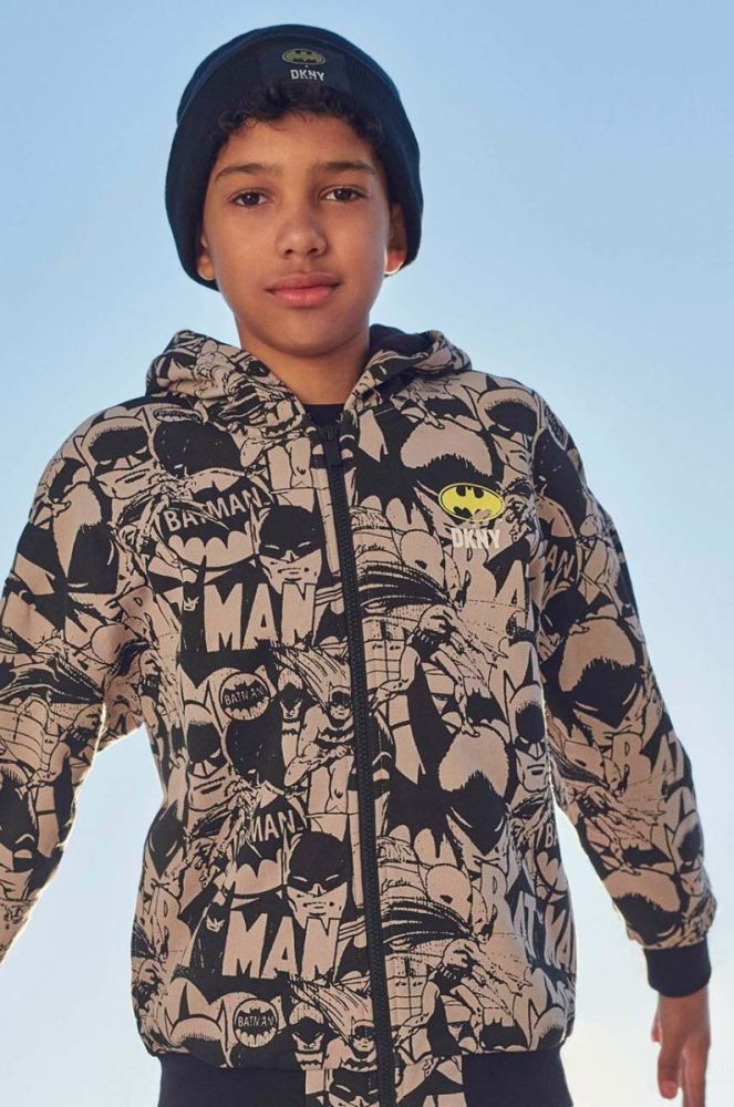 Дитяча бавовняна кофта Dkny x DC Comics колір чорний з капюшоном візерунок (3640578) фото 4