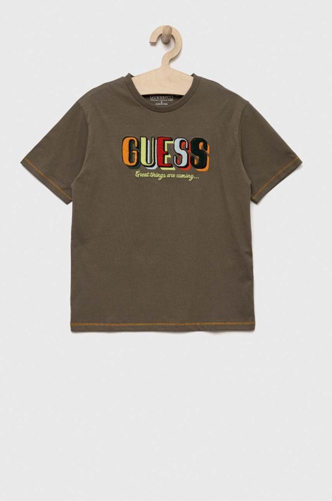 Дитяча бавовняна футболка Guess колір зелений з аплікацією (3294277)