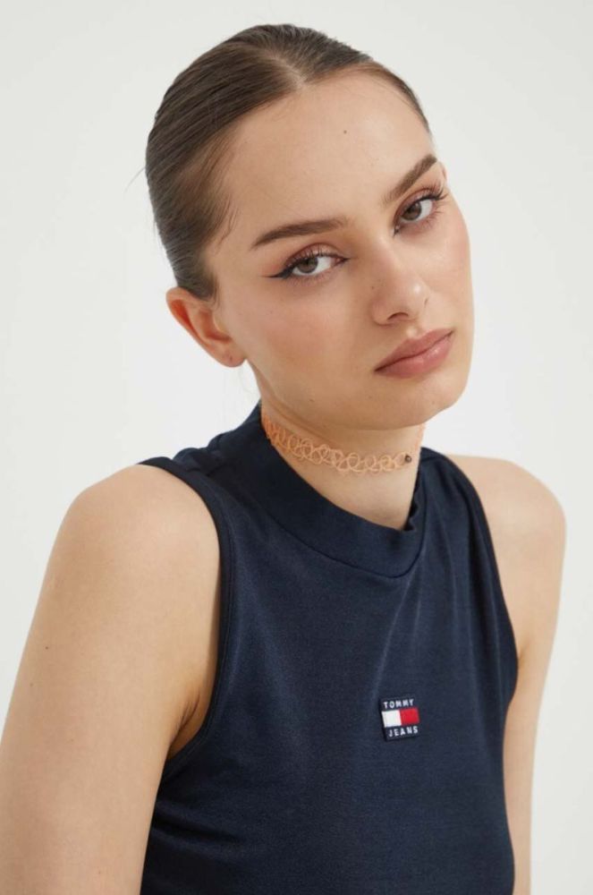 Топ Tommy Jeans жіночий колір синій півгольф фото 4