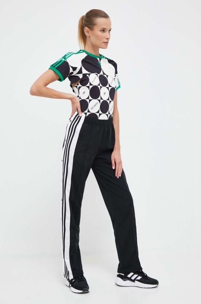 Футболка adidas Originals PRIDE жіноча колір чорний фото 3