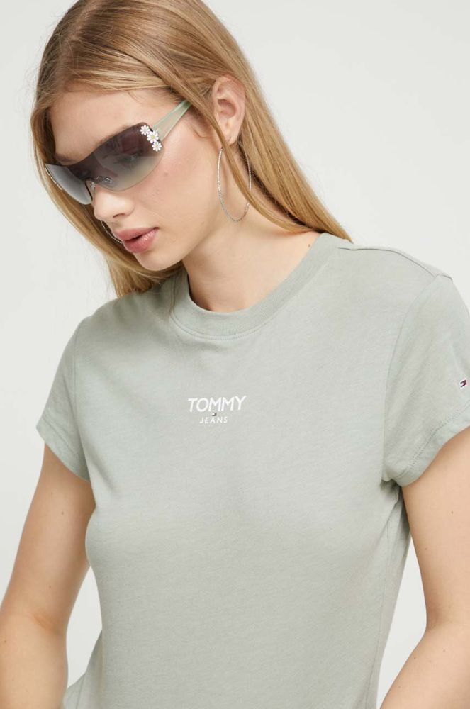 Футболка Tommy Jeans жіночий колір зелений (3510522)