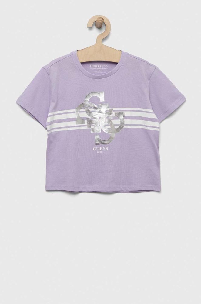 Дитяча бавовняна футболка Guess колір фіолетовий (3325796)