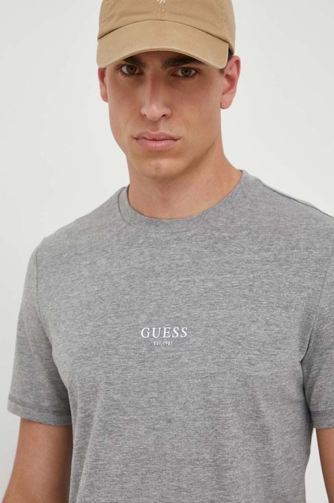 Бавовняна футболка Guess колір сірий з аплікацією (3311680)