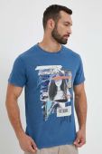 Бавовняна футболка Guess з принтом колір блакитний (3339268)