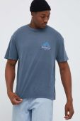 Бавовняна футболка Quiksilver з принтом колір блакитний (3426584)