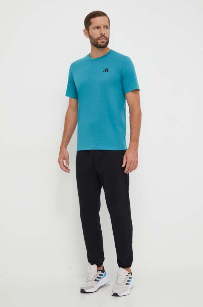 Тренувальна футболка adidas Performance Train Essentials колір зелений однотонна фото 2