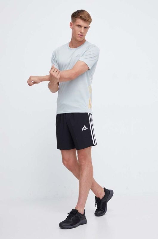 Бігова футболка adidas Performance Run Icons колір зелений з принтом фото 2