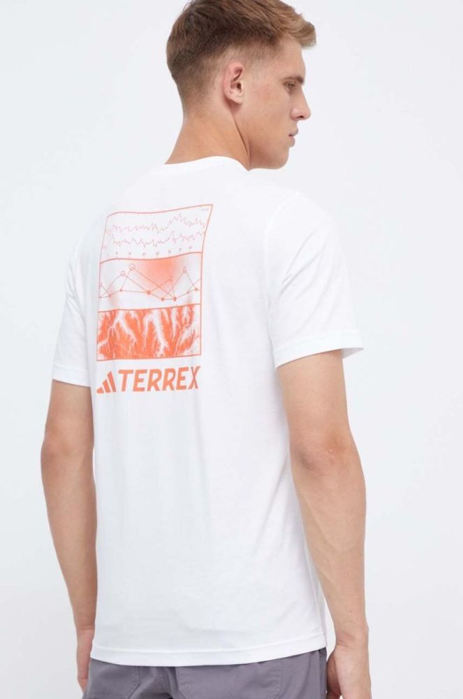 Футболка adidas TERREX Graphic Altitude чоловіча колір білий з принтом фото 3