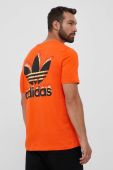 Футболка adidas Originals чоловічий колір помаранчевий з принтом