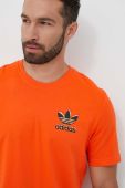 Футболка adidas Originals чоловічий колір помаранчевий з принтом