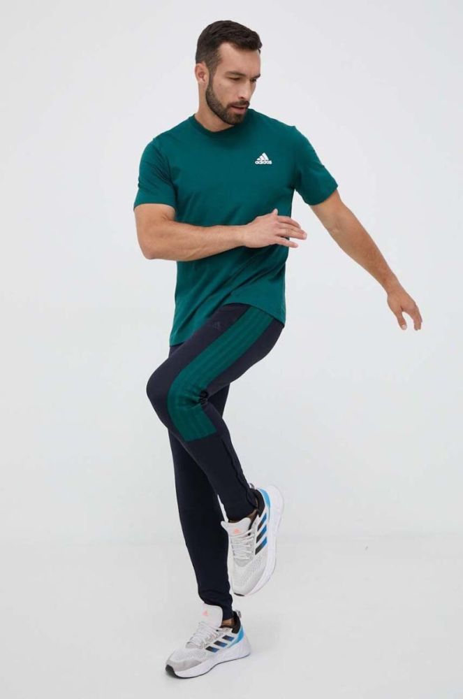 Бавовняна футболка adidas колір зелений однотонний (3339305) фото 2