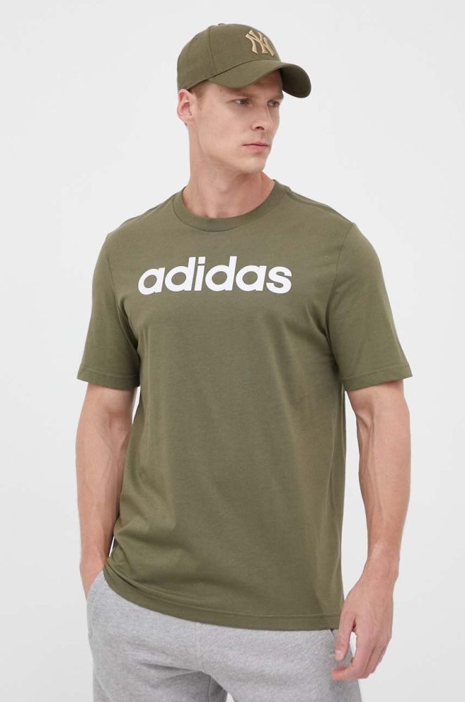 Бавовняна футболка adidas колір зелений з принтом (3303368)