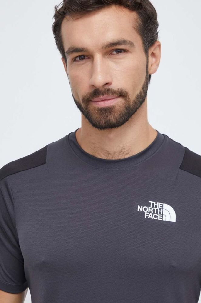Спортивна футболка The North Face колір чорний однотонний фото 4