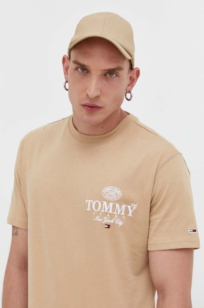 Бавовняна футболка Tommy Jeans колір бежевий з аплікацією (3534942)