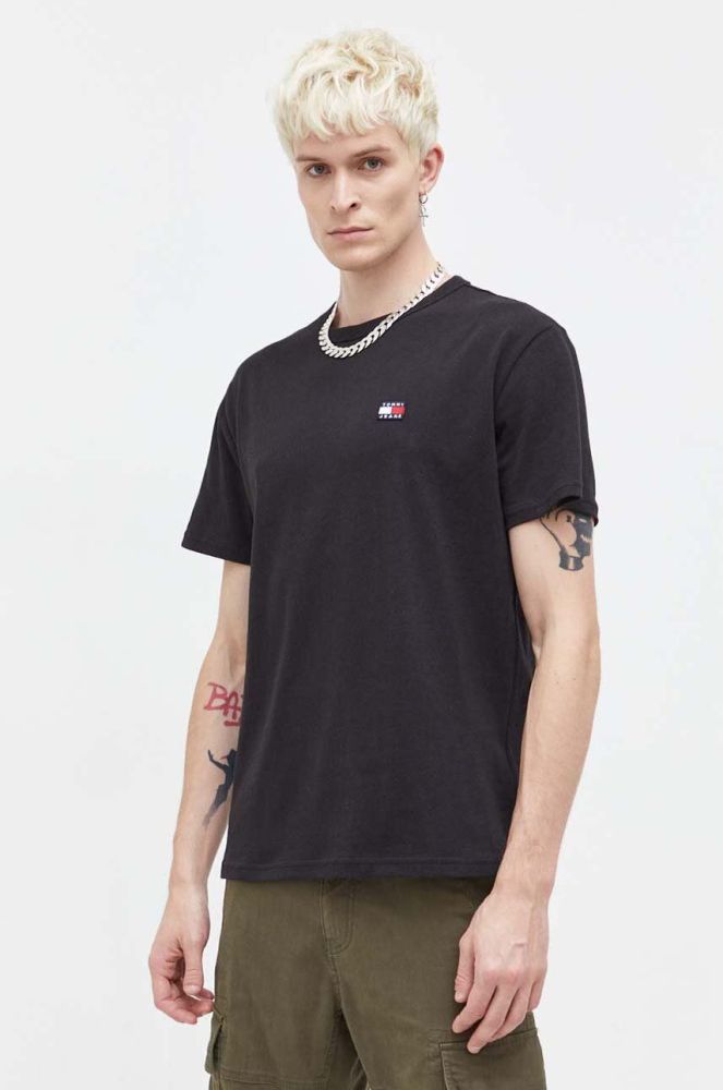 Бавовняна футболка Tommy Jeans колір чорний з аплікацією (3558947)