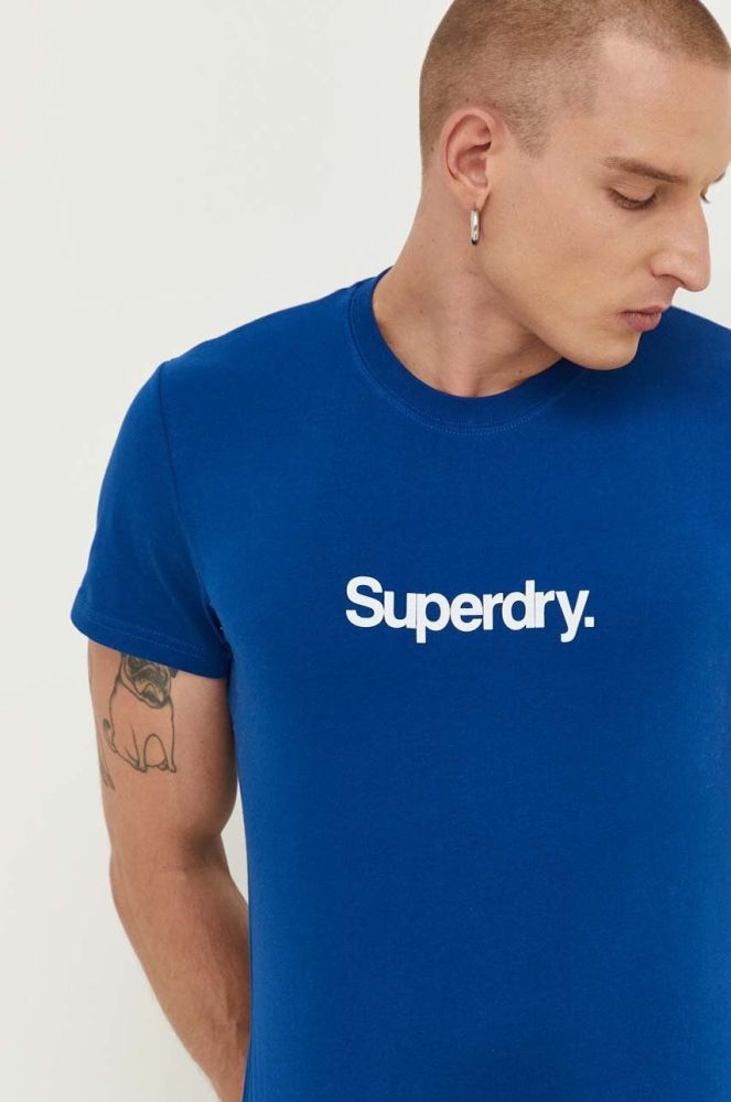 Бавовняна футболка Superdry з принтом колір блакитний