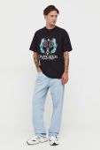 Бавовняна футболка On Vacation чоловічий колір чорний з принтом (3626493)