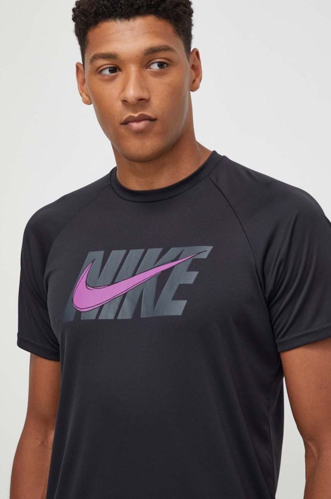 Тренувальна футболка Nike колір чорний з принтом (3622747)