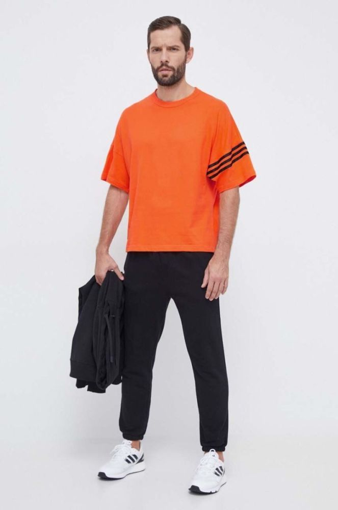 Бавовняна футболка adidas Originals чоловічий колір помаранчевий з аплікацією (3655790) фото 2