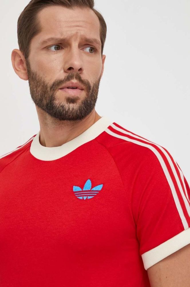 Футболка adidas Originals чоловічий колір червоний з аплікацією фото 3