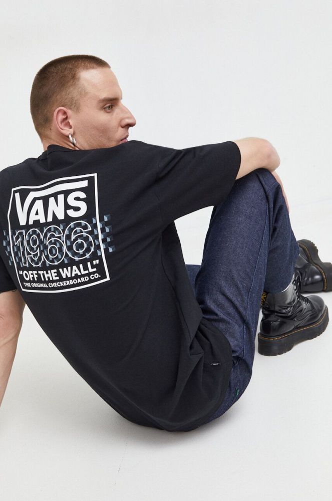 Бавовняна футболка Vans чоловічий колір чорний з принтом (3681633)