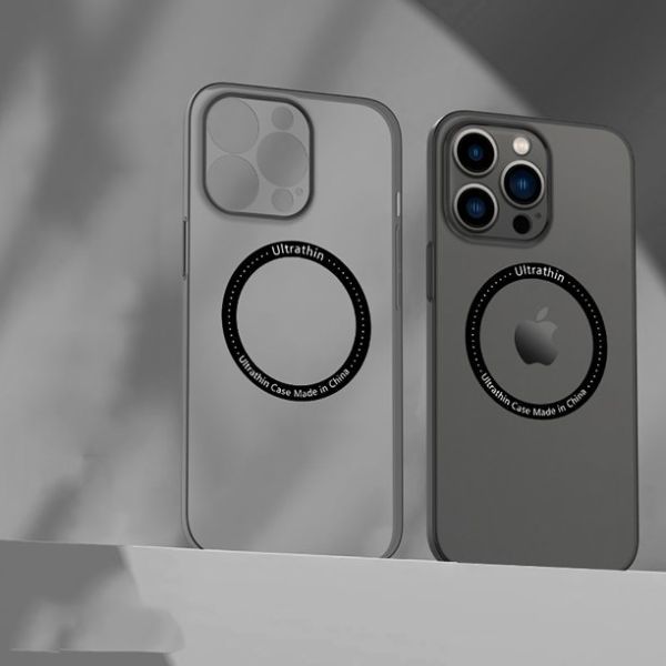 Ультратонкий чохол CasePro Ultra Thin MagSafe із захистом камери Black для iPhone 14 фото 2