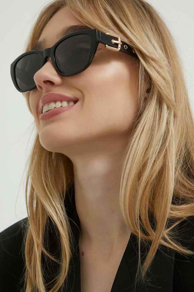 Сонцезахисні окуляри Moschino жіночі колір чорний (3157812)