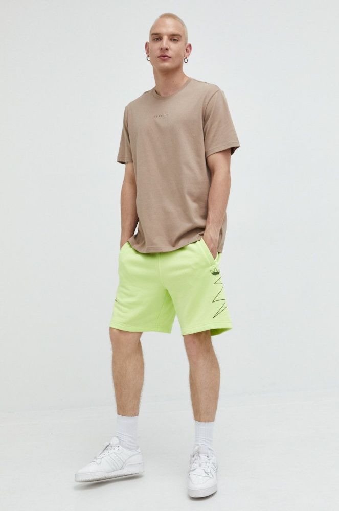 Шорти adidas Originals чоловічі колір зелений (2517078)