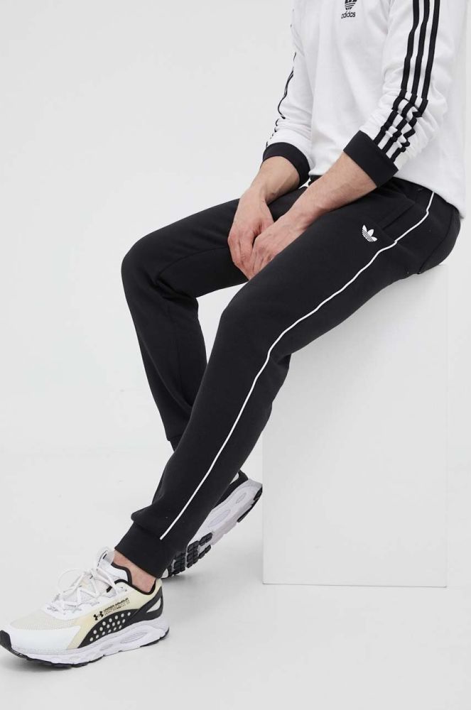 Спортивні штани adidas Originals Adicolor Seasonal Archive Sweat Pants колір чорний однотонні HR5337-black